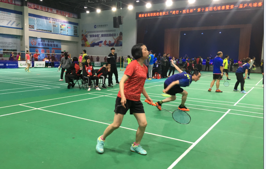 猫咪免费人成网站在线观看