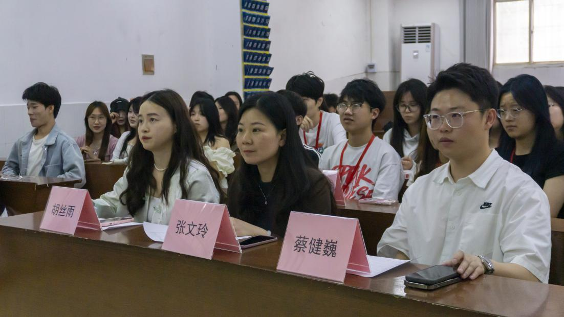 猫咪免费人成网站在线观看