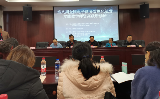 猫咪免费人成网站在线观看