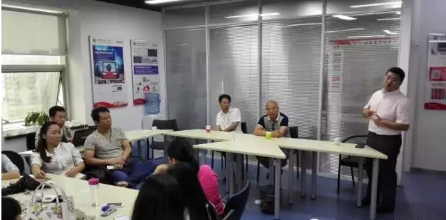 猫咪免费人成网站在线观看
