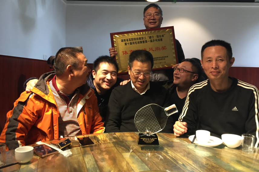 猫咪免费人成网站在线观看